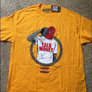 Men’s Yellow Graphic Tee